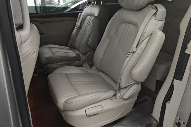 别克GL8 2018款 ES 28T 舒适型 国VI中控内饰21