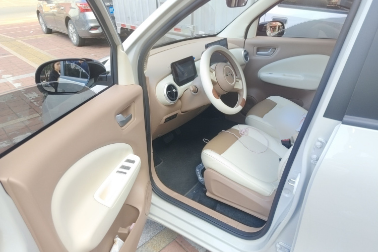 五菱汽车 宏光MINIEV 2025款 四门版 进阶款中控内饰20