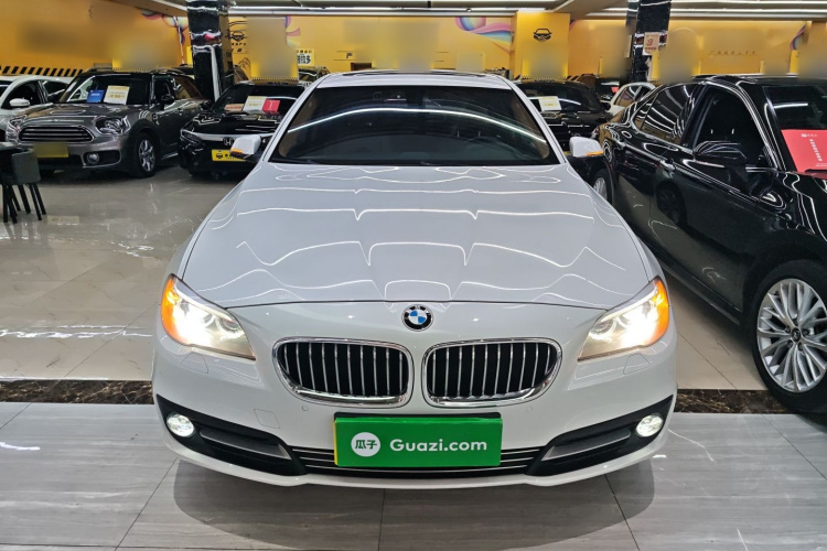 宝马5系 2017款 525Li 领先型车身外观2