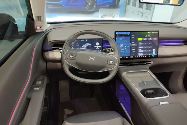 小鹏G6 2025款 625 长续航 Max 旗舰版中控内饰13