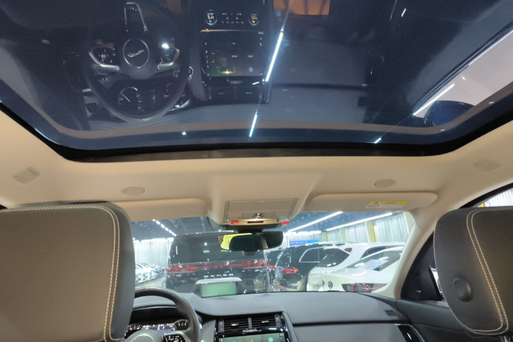 捷豹E-PACE 2024款 青春运动版 R-DYNAMIC局部细节22