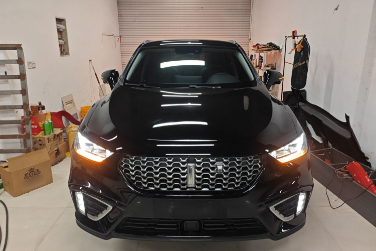 魏牌 VV5 2021款 1.5T 两驱智先锋车身外观2