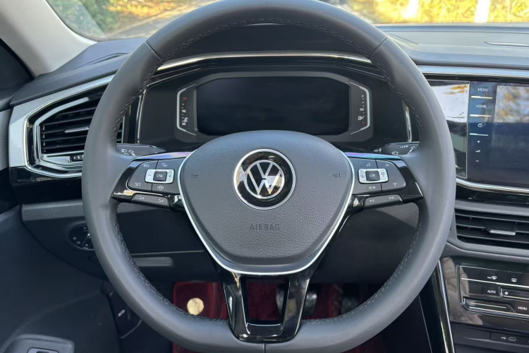 大众 探岳 2021款 330TSI 两驱3周年限量版中控内饰7005