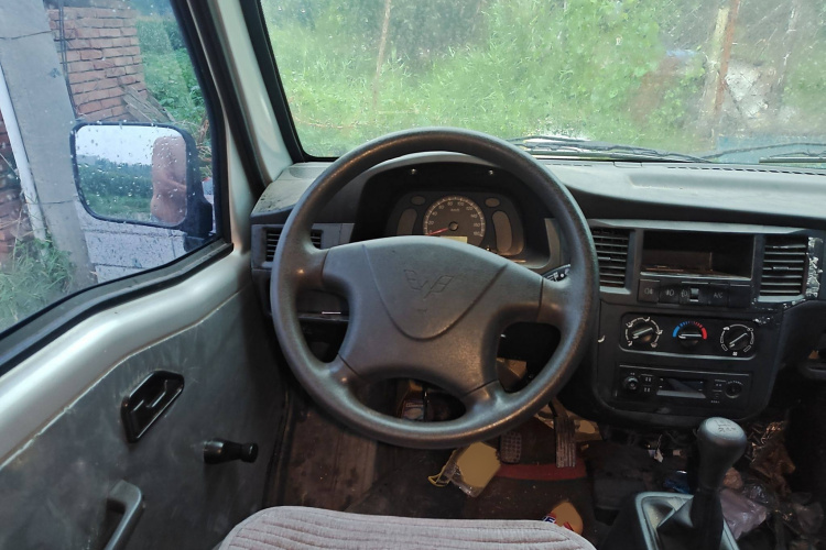 五菱汽车 五菱之光 2023款 1.5L 实用型 5/7座局部细节13