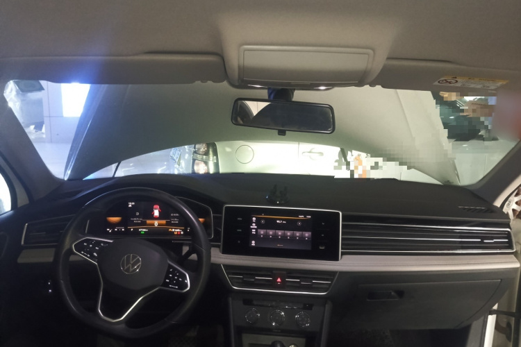 大众 途观L 2022款 330TSI 自动两驱舒享版中控内饰7002