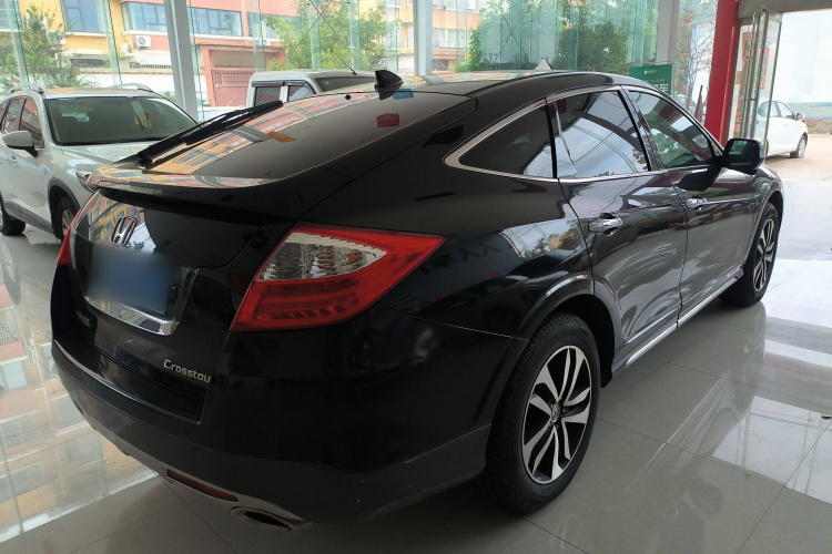 本田 歌诗图 2014款 2.4L 豪华导航版车身外观6005