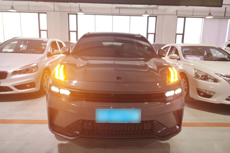 领克06 2023款 Remix 1.5T 劲Pro车身外观2