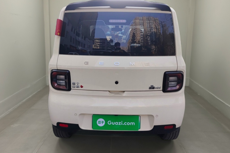 吉利银河 熊猫 2025款 210km 元气熊车身外观6