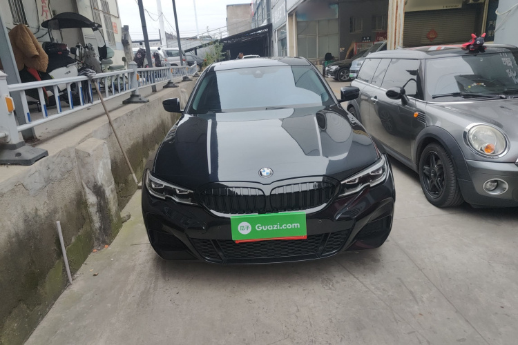 宝马3系 2021款 改款 325Li M运动套装车身外观2