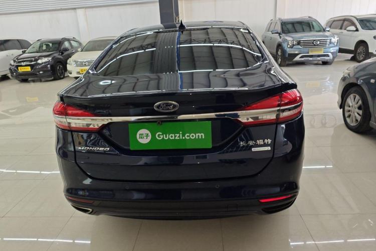 福特 蒙迪欧 2017款 EcoBoost 200 时尚型车身外观6