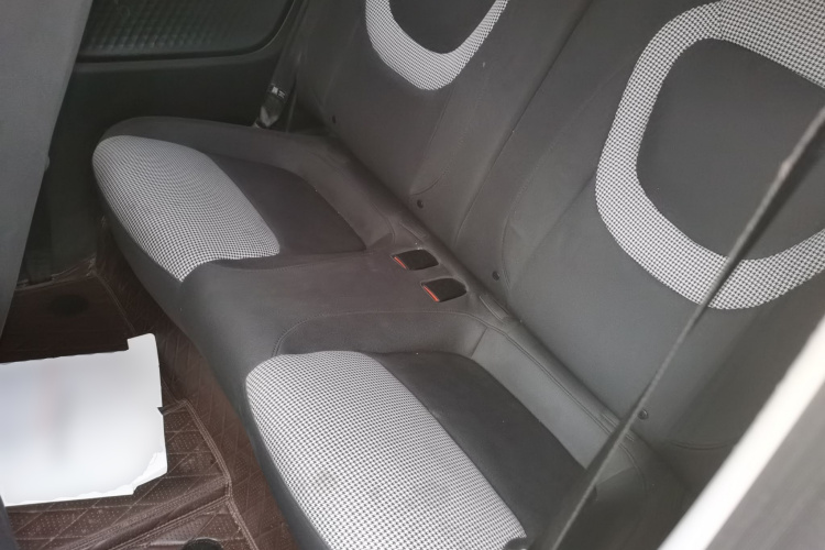 五菱汽车 宏光MINIEV 2024款 第三代 215km 进阶版中控内饰21