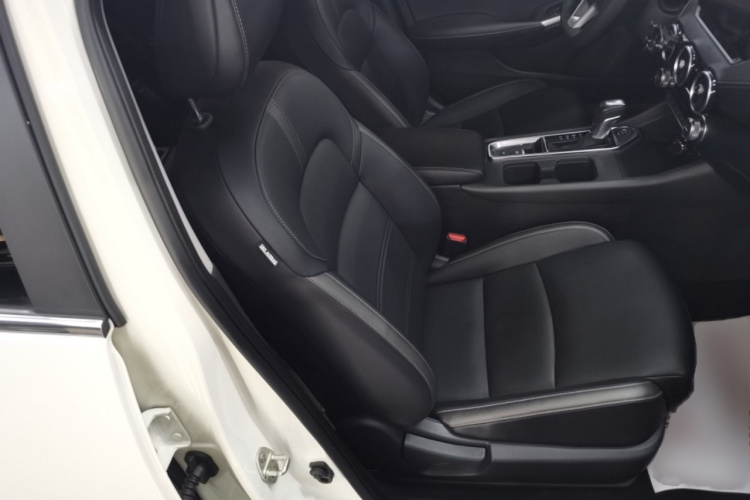 日产 轩逸 2022款 1.6L XL CVT悦享版局部细节41