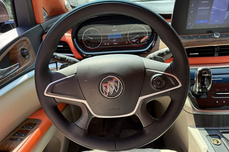 别克GL8 2021款 陆上公务舱 652T 舒适型中控内饰7015