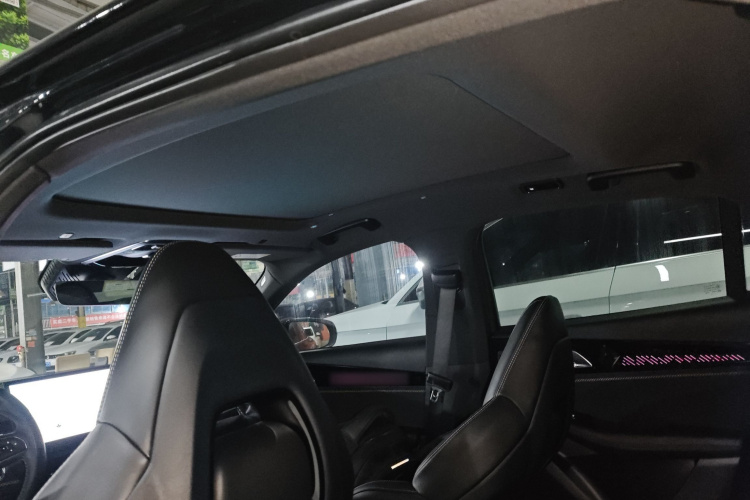 领克03 2023款 2.0TD DCT劲Halo中控内饰22