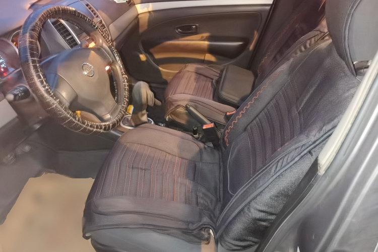 日产 轩逸 2018款 经典 1.6XE+ 手动领先版中控内饰19