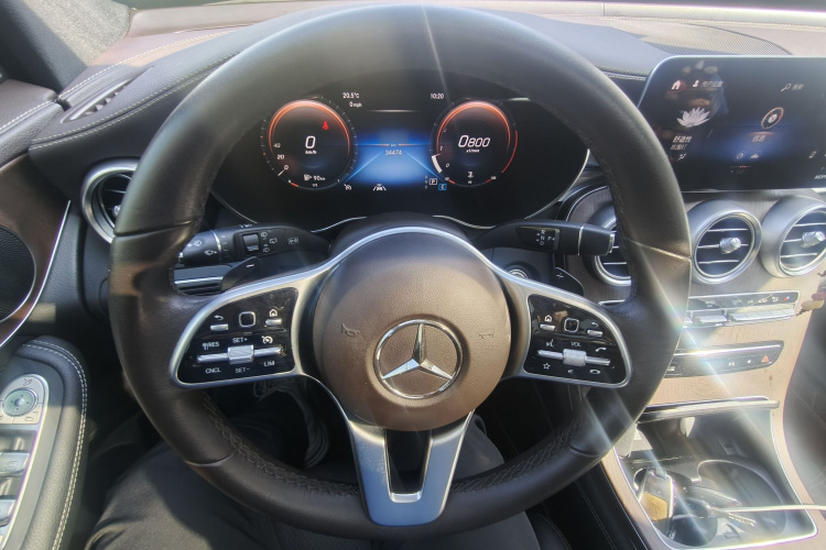 奔驰GLC 2020款 改款 GLC 300 L 4MATIC 动感型中控内饰13