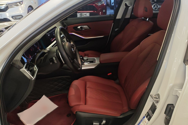 宝马3系 2022款 325Li M运动曜夜套装局部细节19