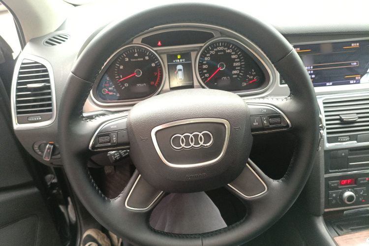 奥迪Q7  35 TFSI 进取型局部细节13