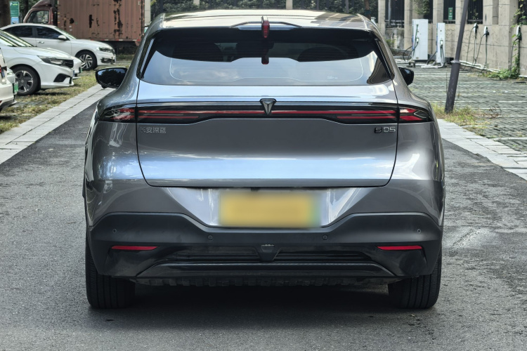 深蓝汽车 深蓝S05 2024款 510Plus纯电版车身外观6007