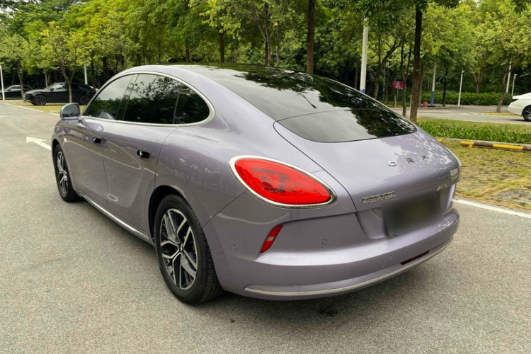 欧拉闪电猫 2022款 555km 尊贵版车身外观6004