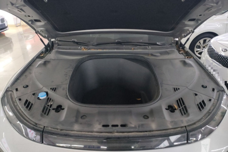 小鹏P7 2022款 670N+局部细节24