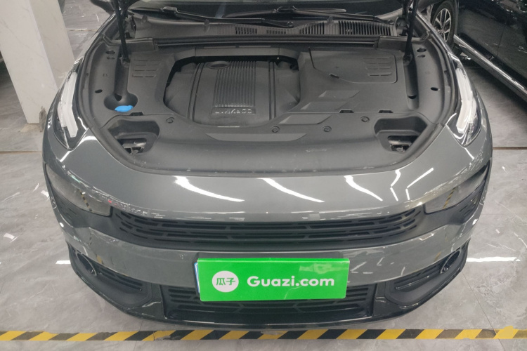 领克02 2019款 1.5T DCT两驱耀版 国VI机舱底盘24