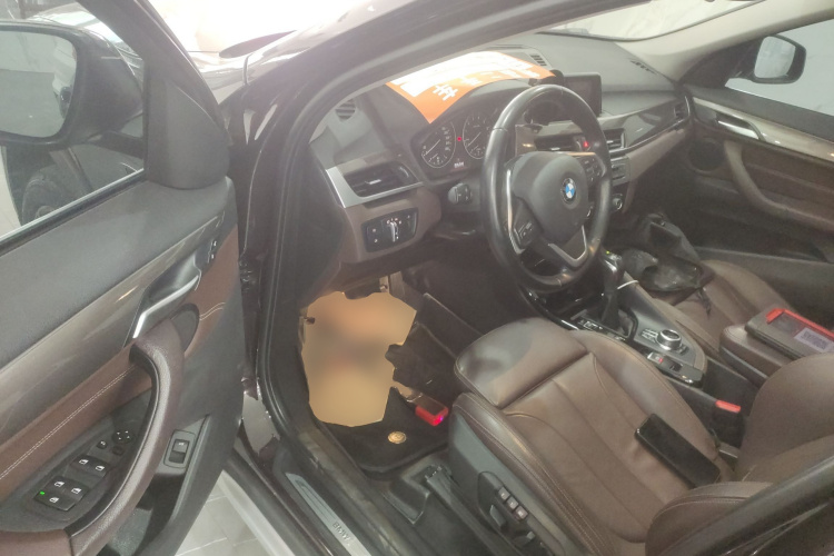 宝马X1 2018款 xDrive20Li 尊享型中控内饰7003