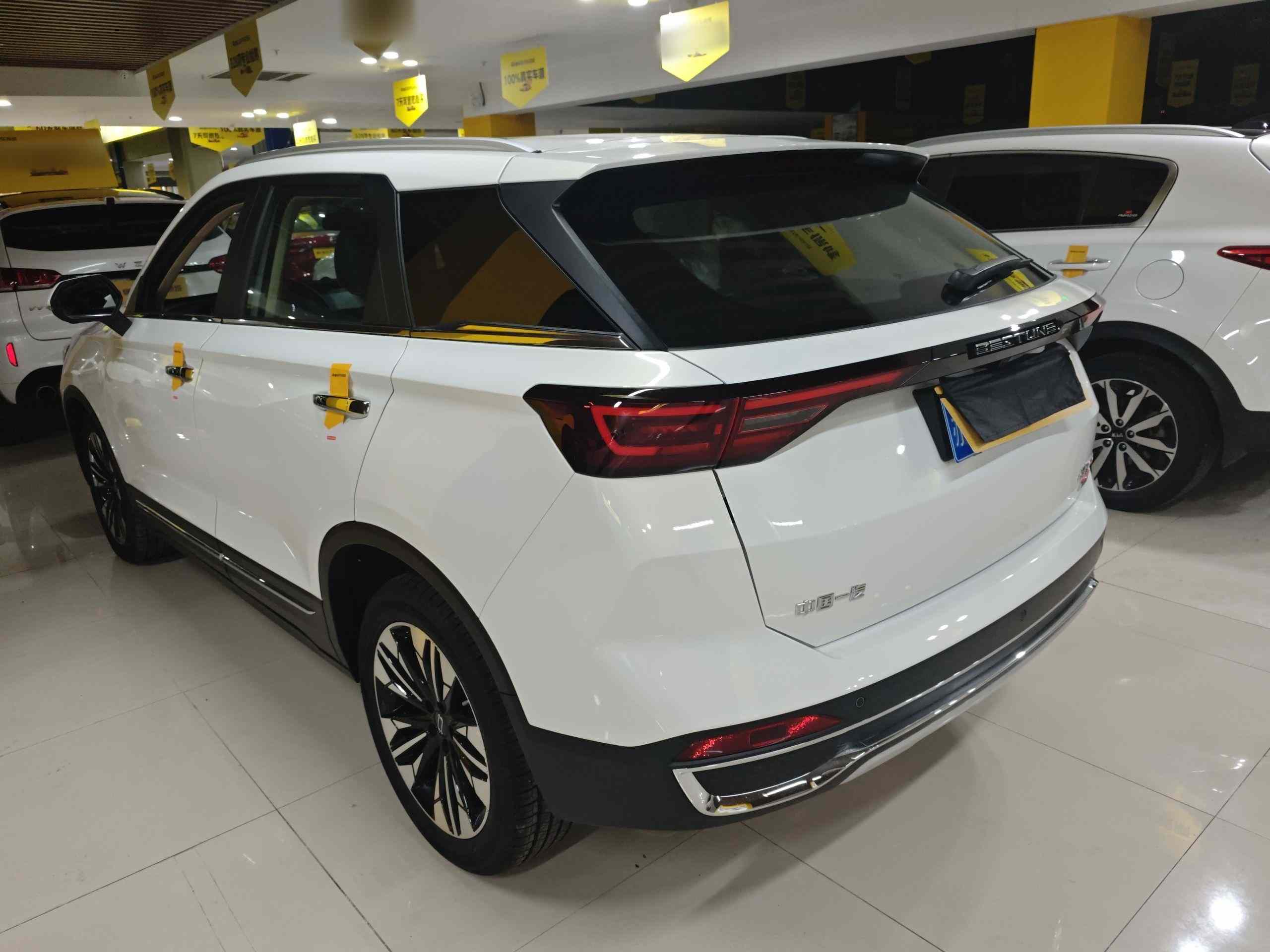 奔腾T77 2023款 1.5T 自动豪华型(3)