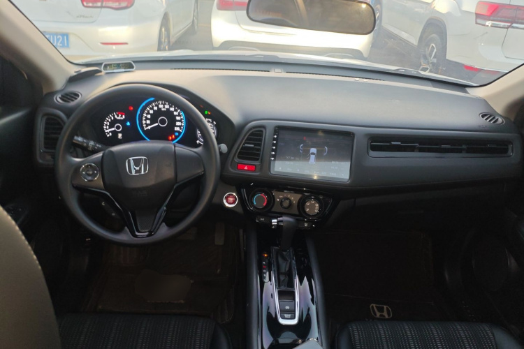 本田 缤智 2017款 1.8L CVT两驱先锋型中控内饰12