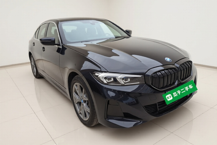 宝马i3 2022款 eDrive 35 L车身外观3