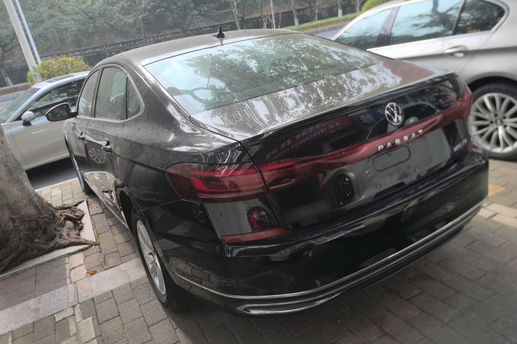 大众 帕萨特 2022款 280TSI 商务版车身外观4