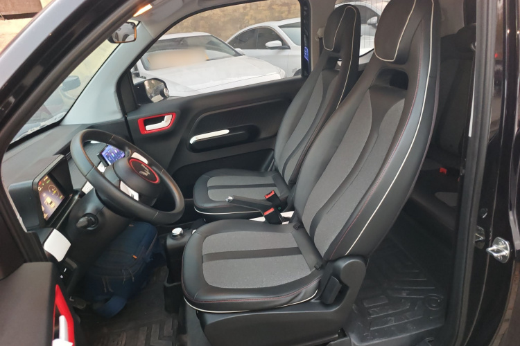 五菱汽车 宏光MINIEV 2022款 GAMEBOY 200km 玩咖款 磷酸铁锂中控内饰19