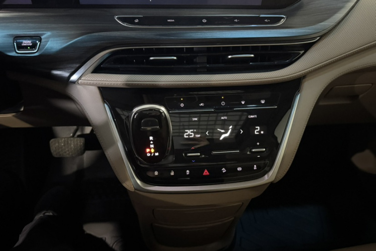 别克GL8 2020款 ES陆尊 653T 尊享型局部细节18