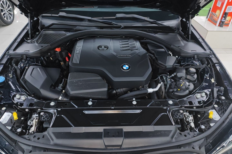 宝马3系 2025款 330Li M运动曜夜套装局部细节24