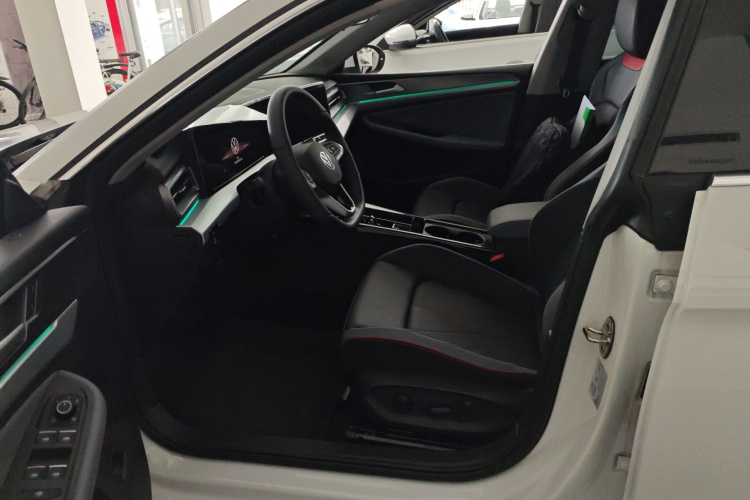 大众 2025款 凌渡L 280TSI DSG酷辣版中控内饰19