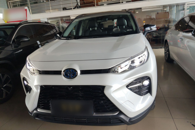 丰田 威兰达 2023款 双擎 2.5L E-CVT四驱尊贵版车身外观2
