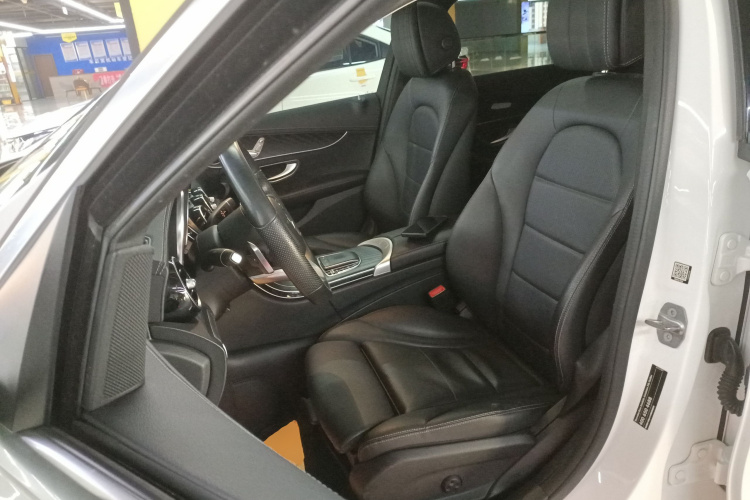 奔驰C级 2021款 C 200 L 时尚型运动版中控内饰19