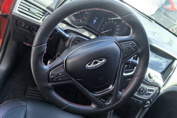 奇瑞 艾瑞泽5 2018款 1.5L 手动致敬青春版中控内饰7002