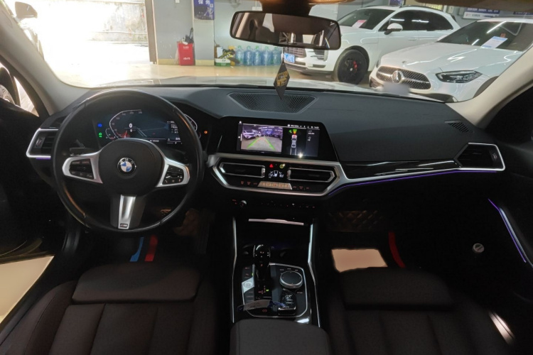 宝马3系 2022款 325Li M运动套装中控内饰7002