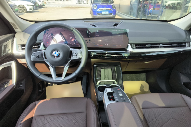 宝马X1 2024款 sDrive25Li X设计套装中控内饰12