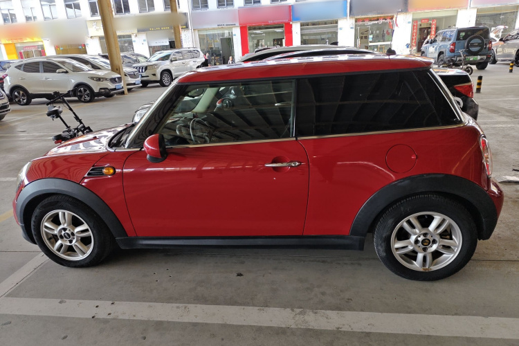 MINI 2011款 1.6L ONE车身外观4