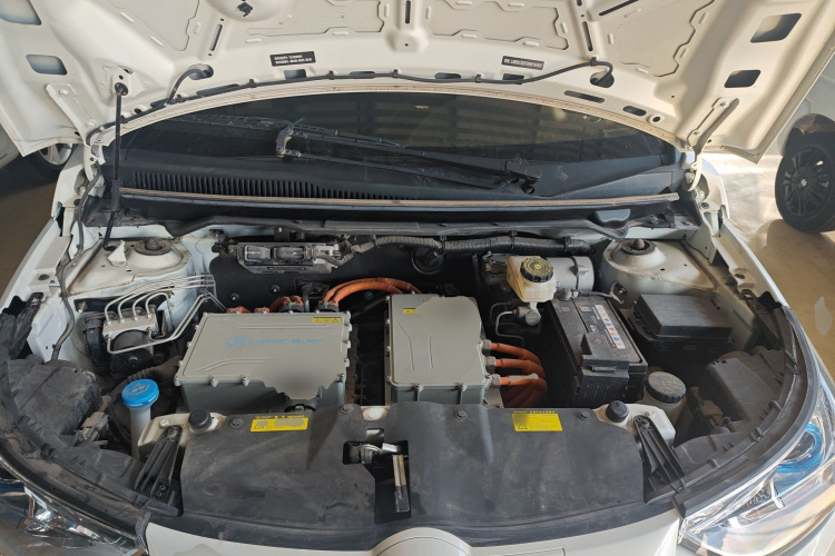 北汽新能源EC3 2019款 灵动版机舱底盘24