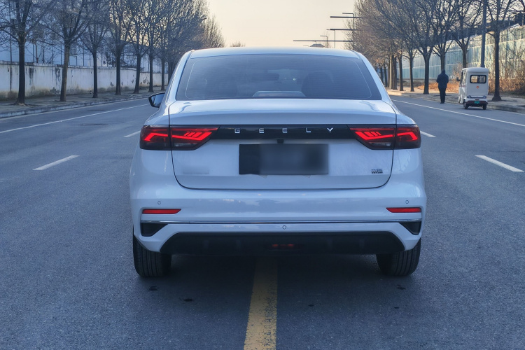 吉利汽车 帝豪 2026款 第4代 400万纪念款 1.5L 手动超越型车身外观6005