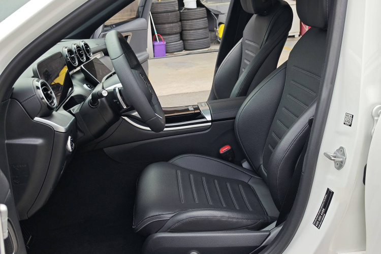 奔驰C级 2022款 C 200 L 运动版局部细节19