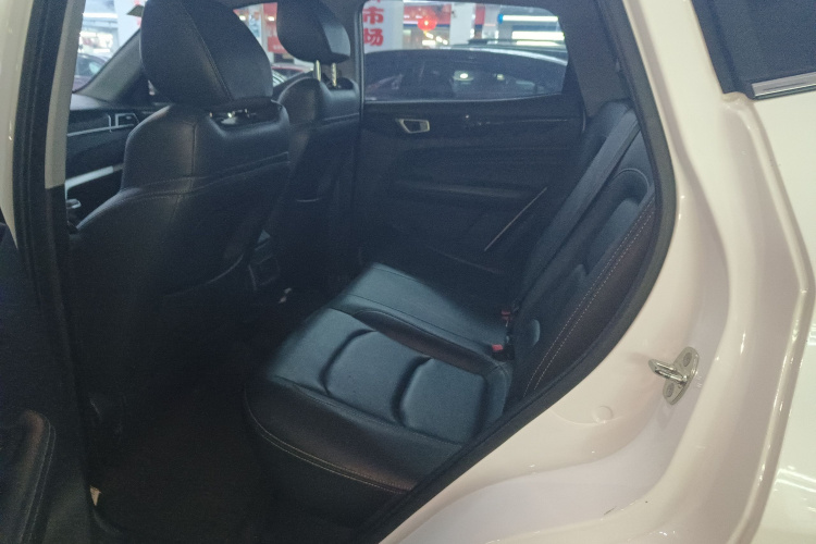 凯翼 炫界 2020款 1.5L CVT耀中控内饰21