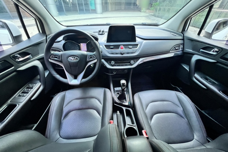 江汽集团 瑞风S3 2017款 1.5L 手动豪华智能型中控内饰7003