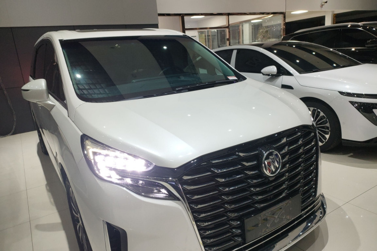 别克GL8 2023款 ES陆尊 舒适型车身外观3