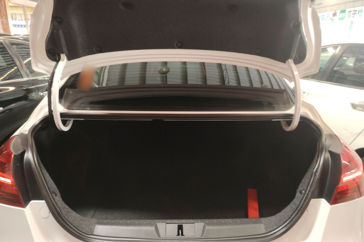 吉利汽车 帝豪 2019款 领军版 1.5L CVT向上互联型 国VI局部细节23