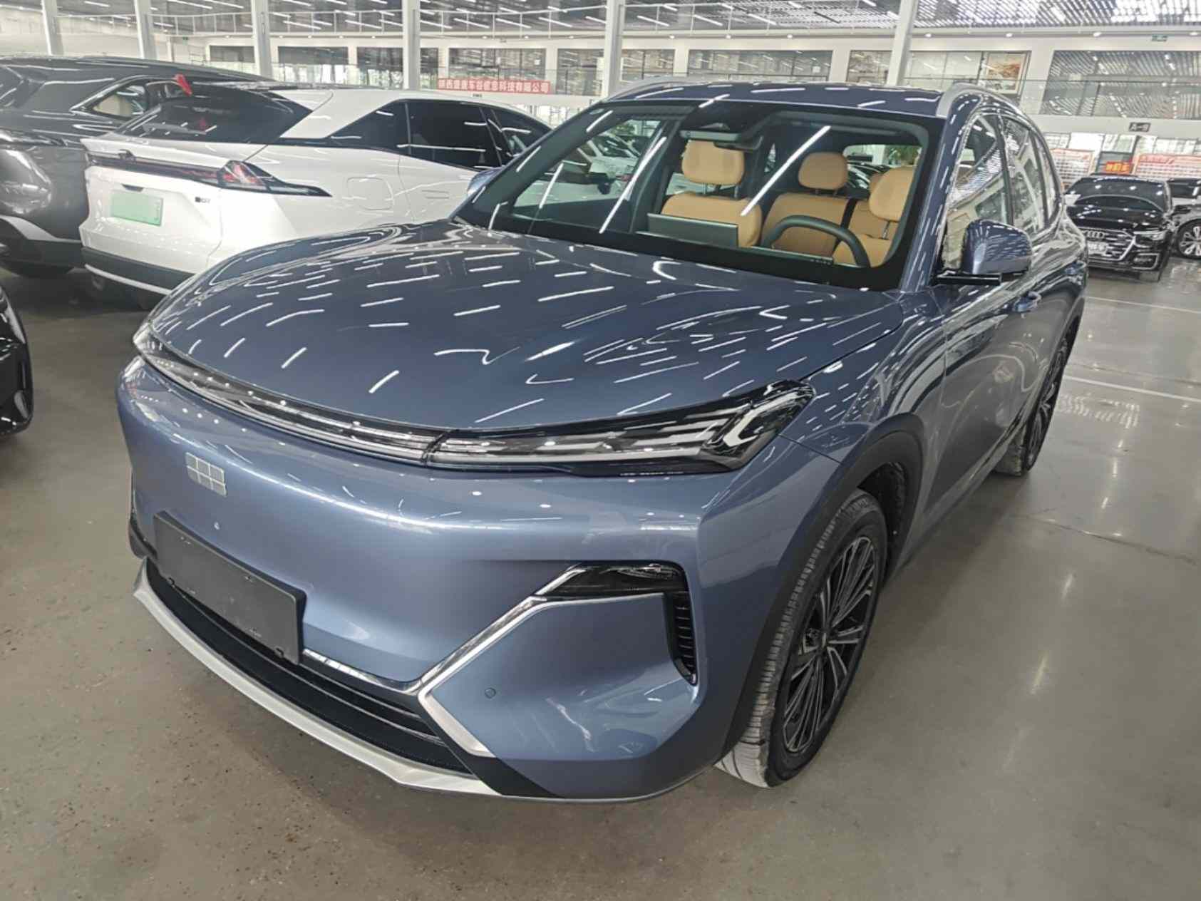 吉利银河 银河星舰7 EM-i 2025款 120km 领航版(2)