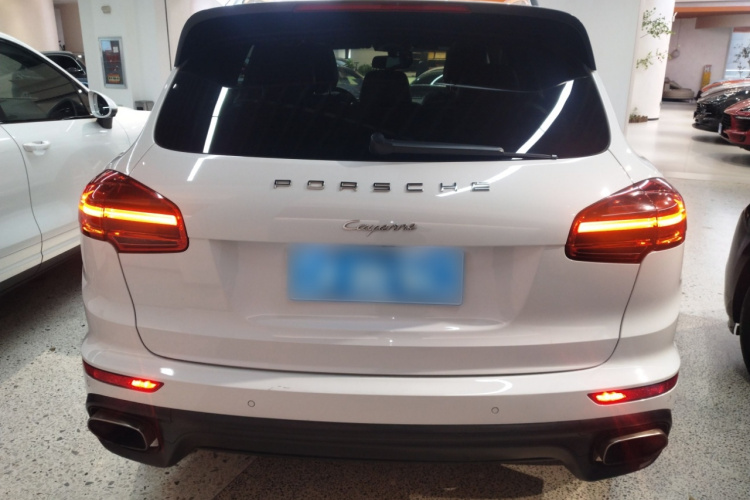 保时捷 2015款 Cayenne 3.0T车身外观6